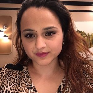 Meet your Posher, Jenny